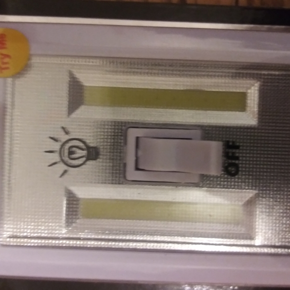 Litezall portable light light switch - Picture 4 of 5